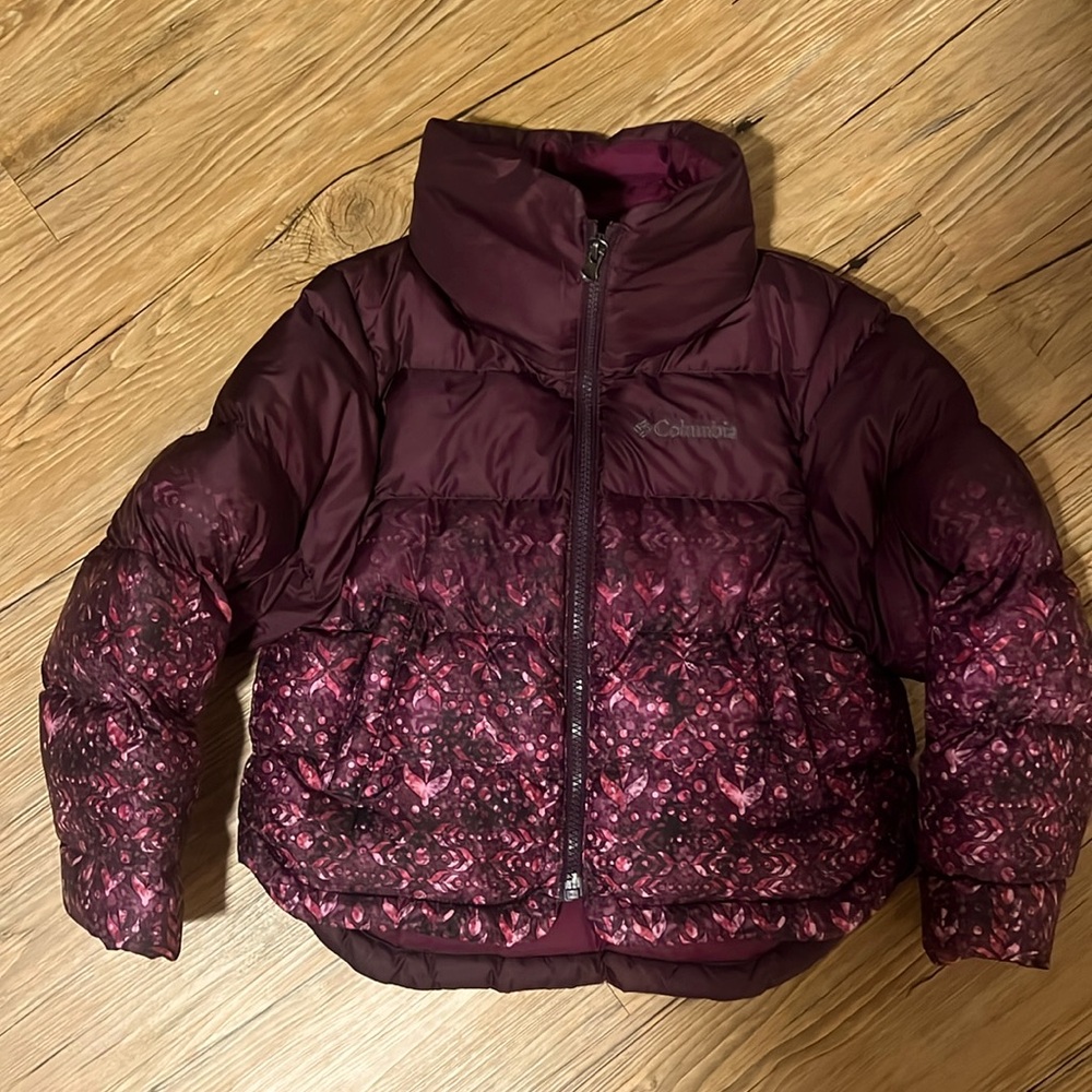 Columbia Girls Frozen II Puffer Jacket. Size S (7/8).
